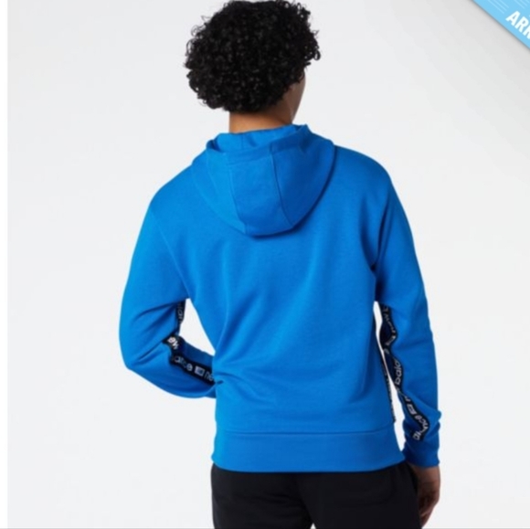 Men's NB Essentials HoodieMEN'S CASUAL CLOTHING LONG SLEEVE - Picture 3 of 4